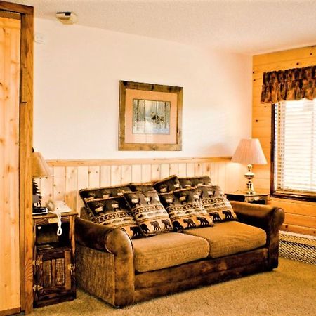 The Inn At Silvercreek Granby Bagian luar foto