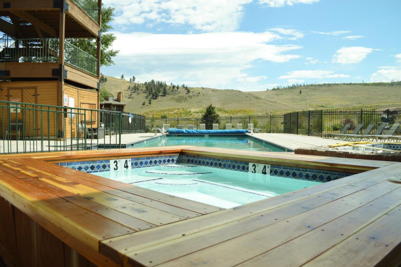 The Inn At Silvercreek Granby Bagian luar foto